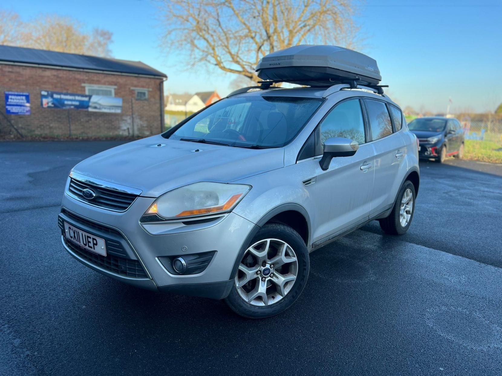 Ford Kuga 2.0 TDCi Zetec SUV 5dr Diesel Manual 2WD Euro 5 (140 ps)