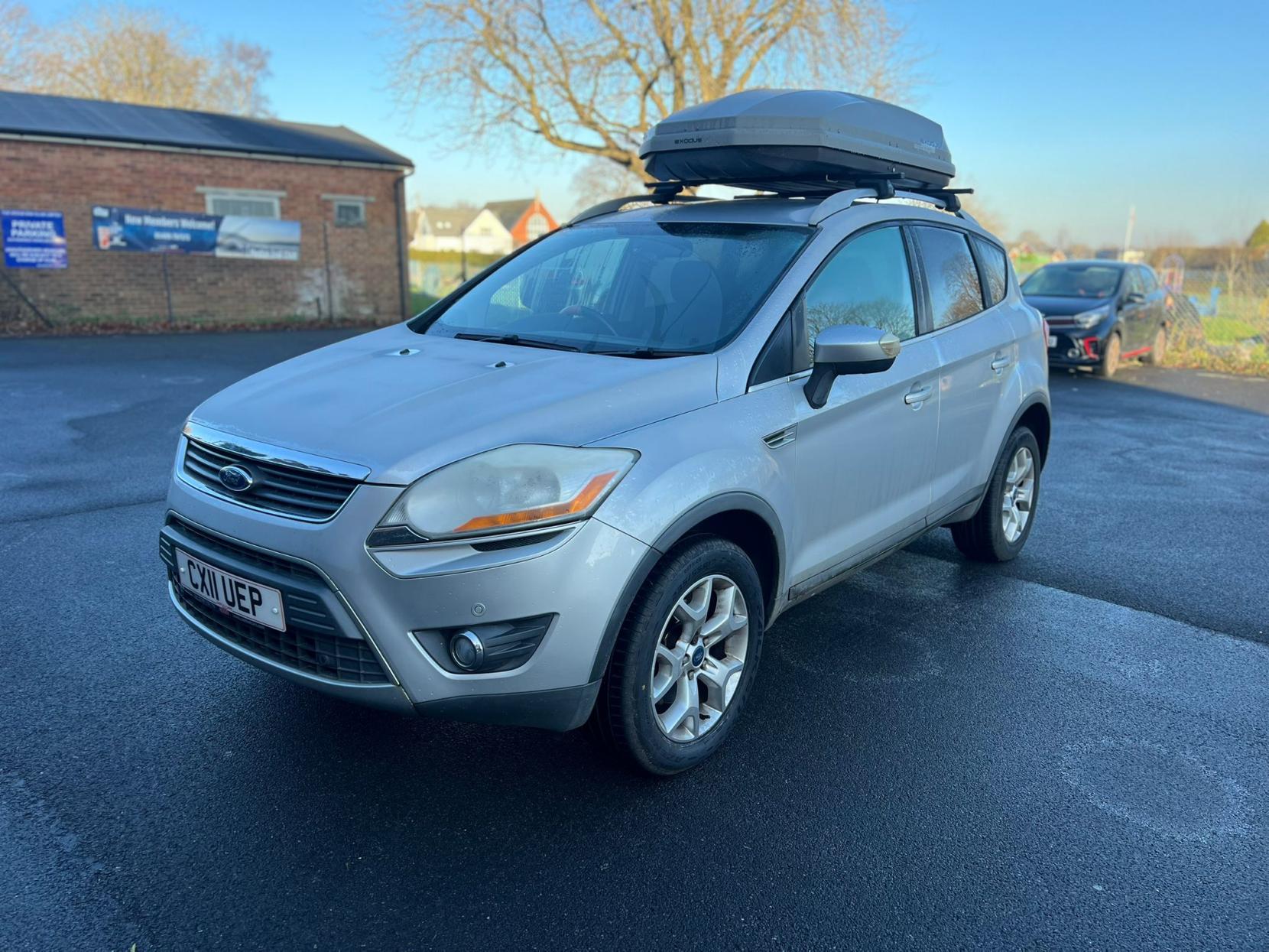 Ford Kuga 2.0 TDCi Zetec SUV 5dr Diesel Manual 2WD Euro 5 (140 ps)