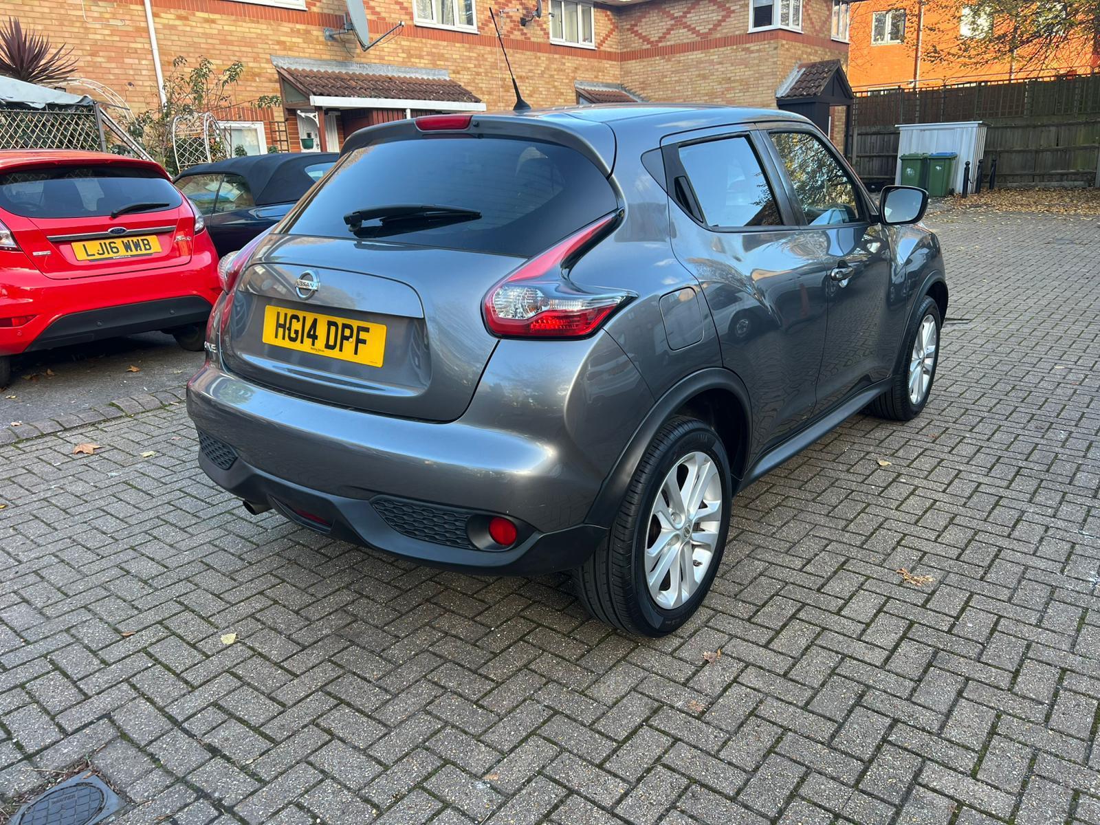 Nissan Juke 1.2 DIG-T Acenta Premium SUV 5dr Petrol Manual 6Spd Euro 5 (s/s) (115 ps)