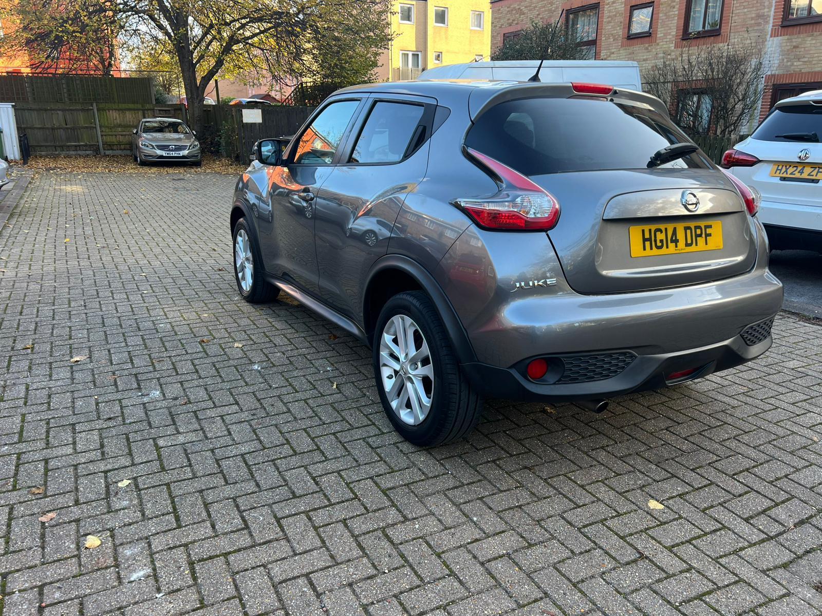 Nissan Juke 1.2 DIG-T Acenta Premium SUV 5dr Petrol Manual 6Spd Euro 5 (s/s) (115 ps)