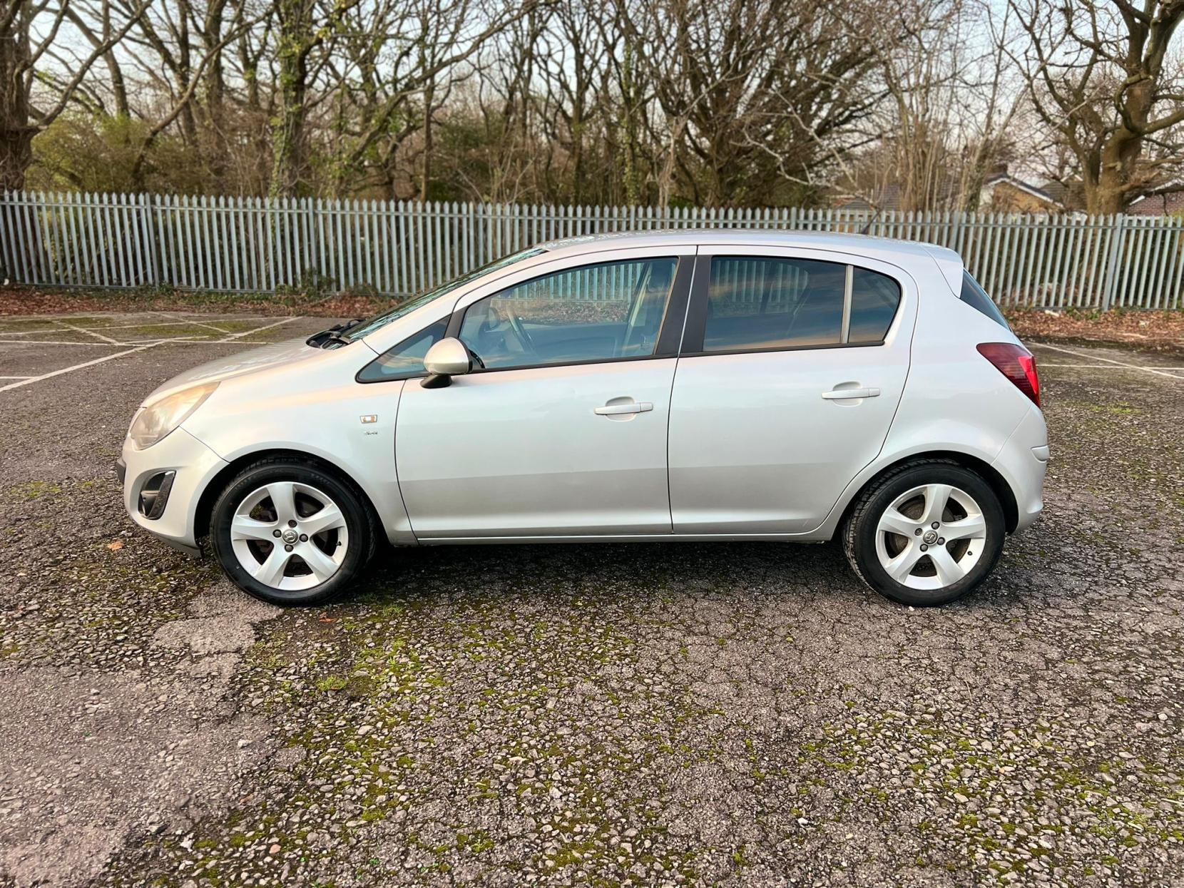 Vauxhall Corsa 1.4 16V SXi Hatchback 5dr Petrol Manual Wide Ratio Euro 5 (A/C) (100 ps)