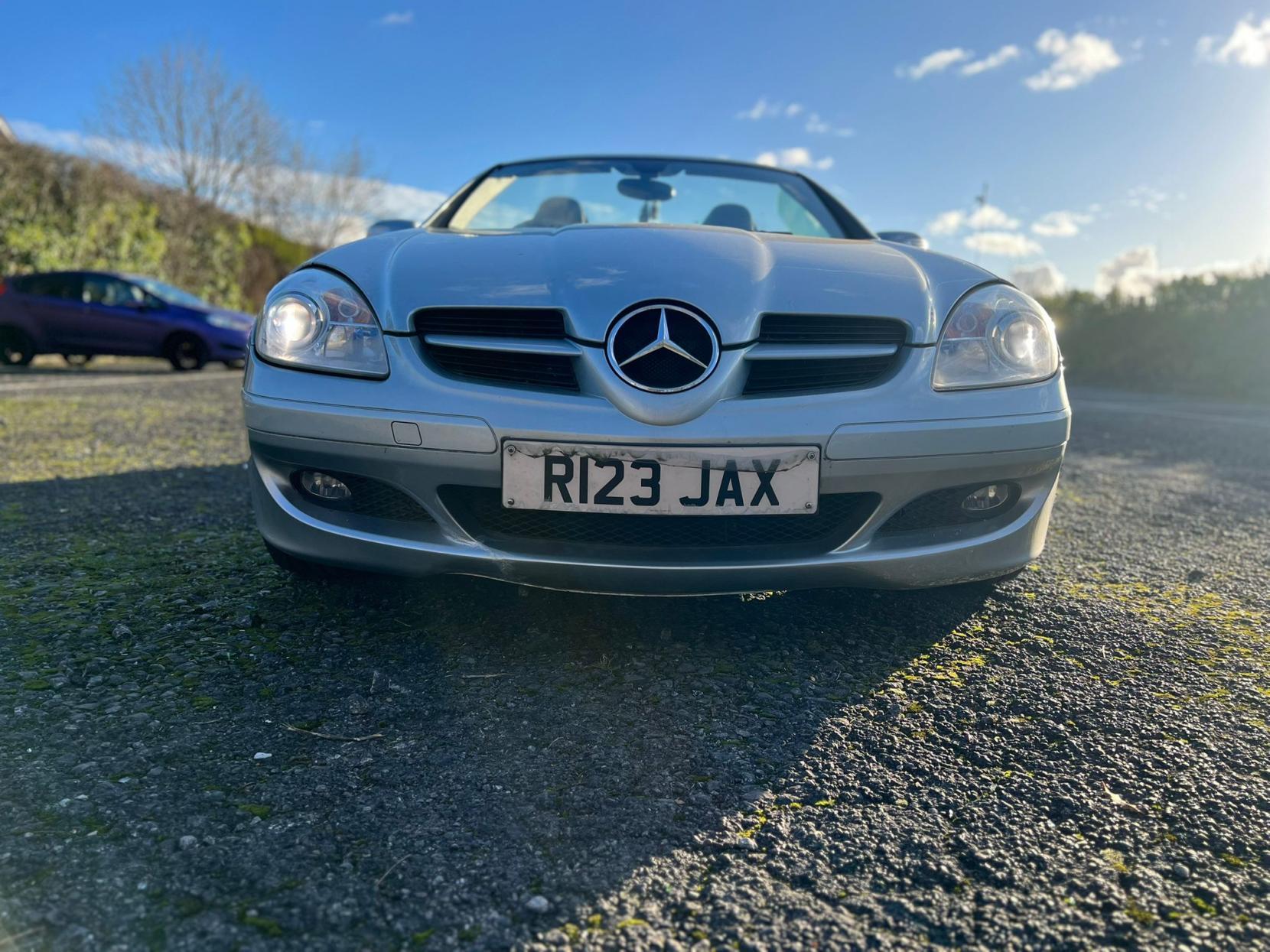 Mercedes-Benz SLK 3.0 SLK280 Convertible 2dr Petrol 7G-Tronic (222 g/km, 231 bhp)