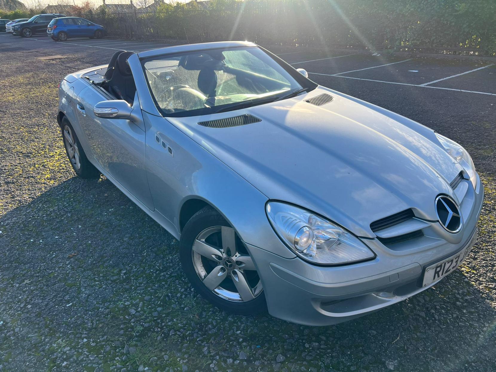 Mercedes-Benz SLK 3.0 SLK280 Convertible 2dr Petrol 7G-Tronic (222 g/km, 231 bhp)