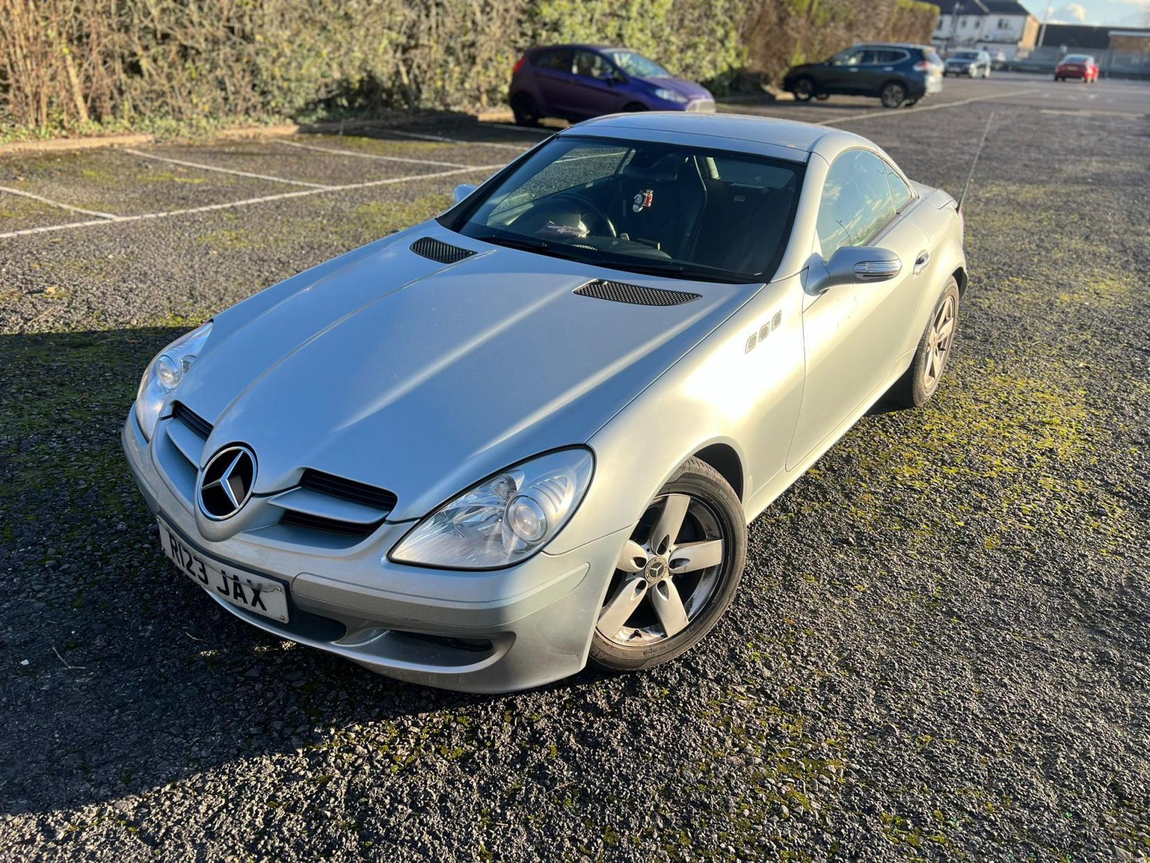 Mercedes-Benz SLK 3.0 SLK280 Convertible 2dr Petrol 7G-Tronic (222 g/km, 231 bhp)