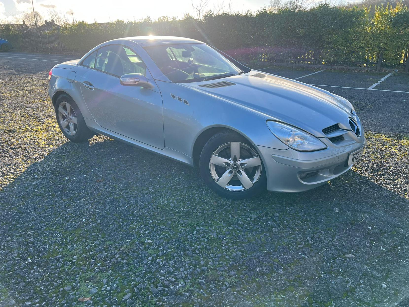 Mercedes-Benz SLK 3.0 SLK280 Convertible 2dr Petrol 7G-Tronic (222 g/km, 231 bhp)