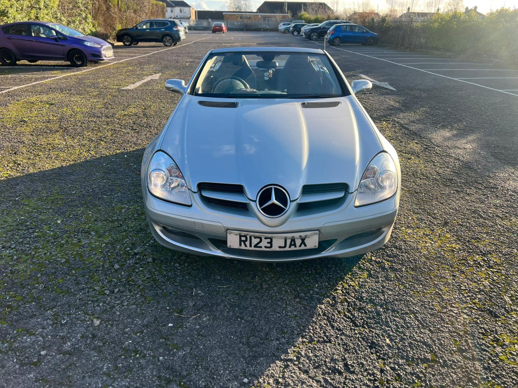 Mercedes-Benz SLK 3.0 SLK280 Convertible 2dr Petrol 7G-Tronic (222 g/km, 231 bhp)