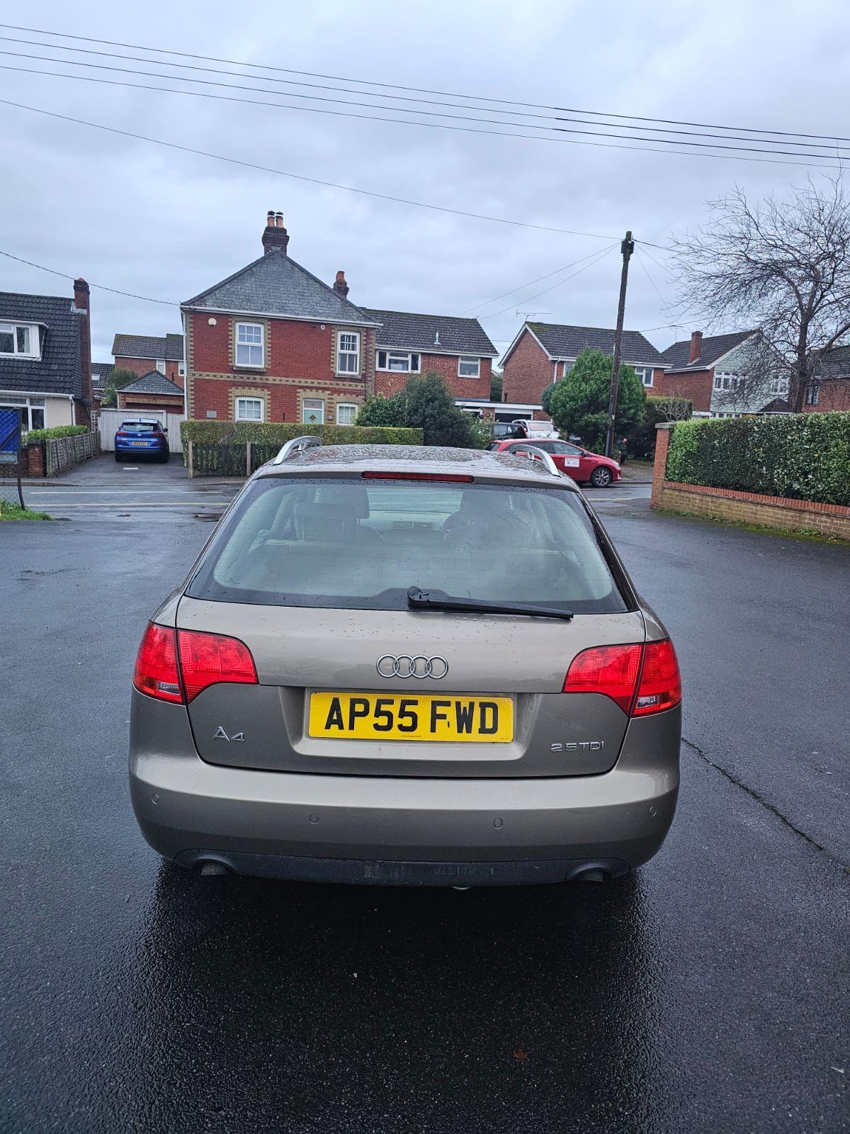 Audi A4 Avant 2.5 TDI SE Estate 5dr Diesel CVT (192 g/km, 160 bhp)